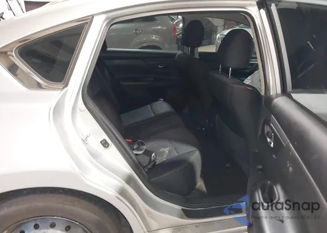 2017 Nissan Altima 2.5 S z USA, uszkodzony, nr VIN 1N4AL3AP8HC162192